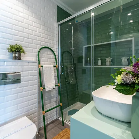 T2 Dina's Place 公寓 纳扎雷