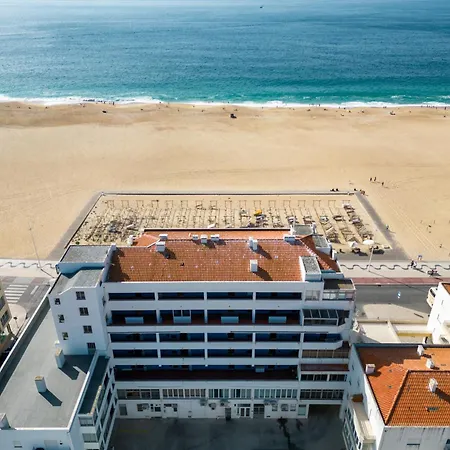 T2 Dina's Place Daire Nazaré