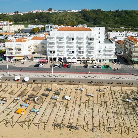 T2 Dina's Place Daire Nazaré