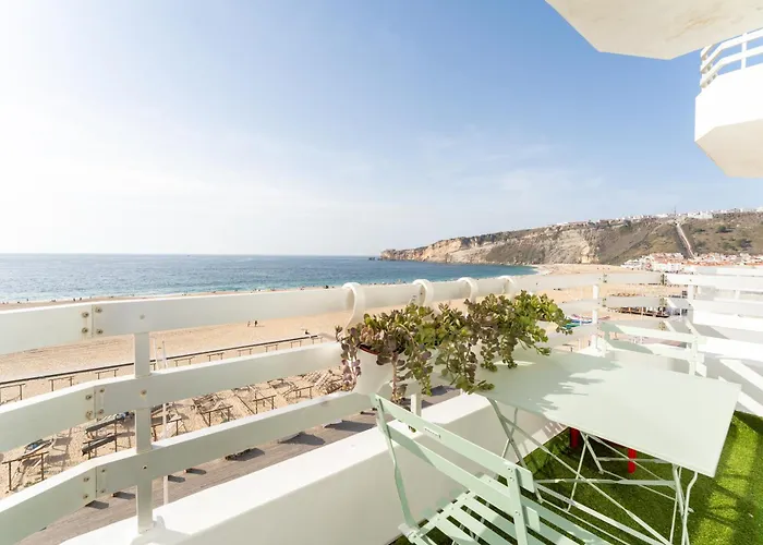 T2 Dina's Place Lejlighed Nazaré